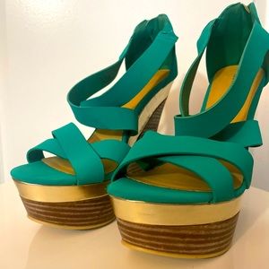 Just Fab cross cross wedges